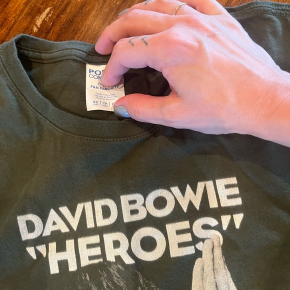 David Bowie hero’s t-shirt. Size xs never worn - Picture 2 of 3